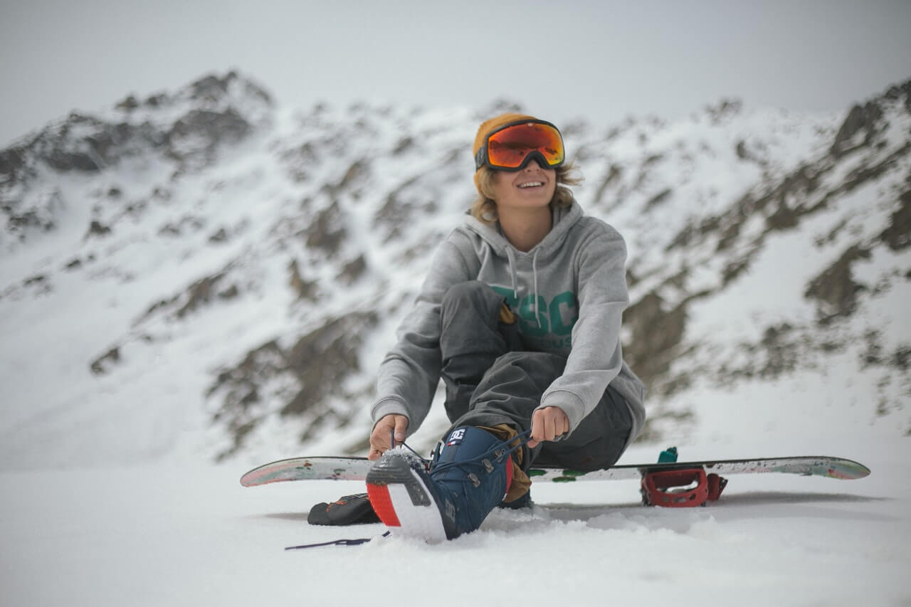 Basic Snowboarding Techniques and Tips for Complete beginners